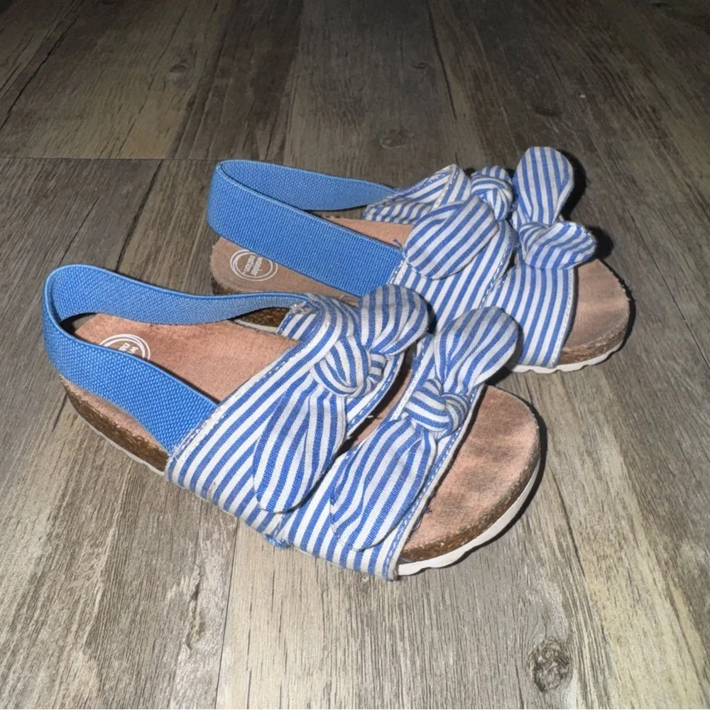☀️6/$20☀️ Wonder Nation Striped Kids Sandals